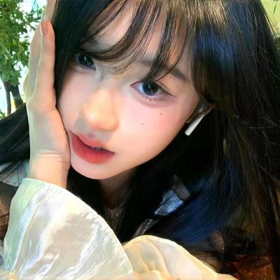 柏婷娜小姐